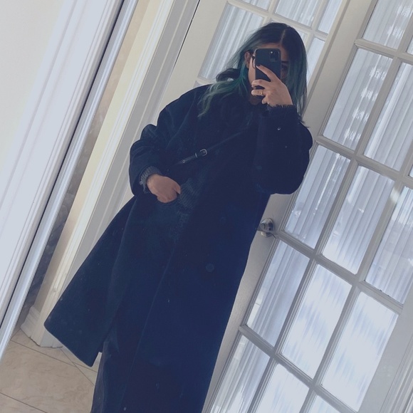 Meet your Posher, N - Picture 1 of 1